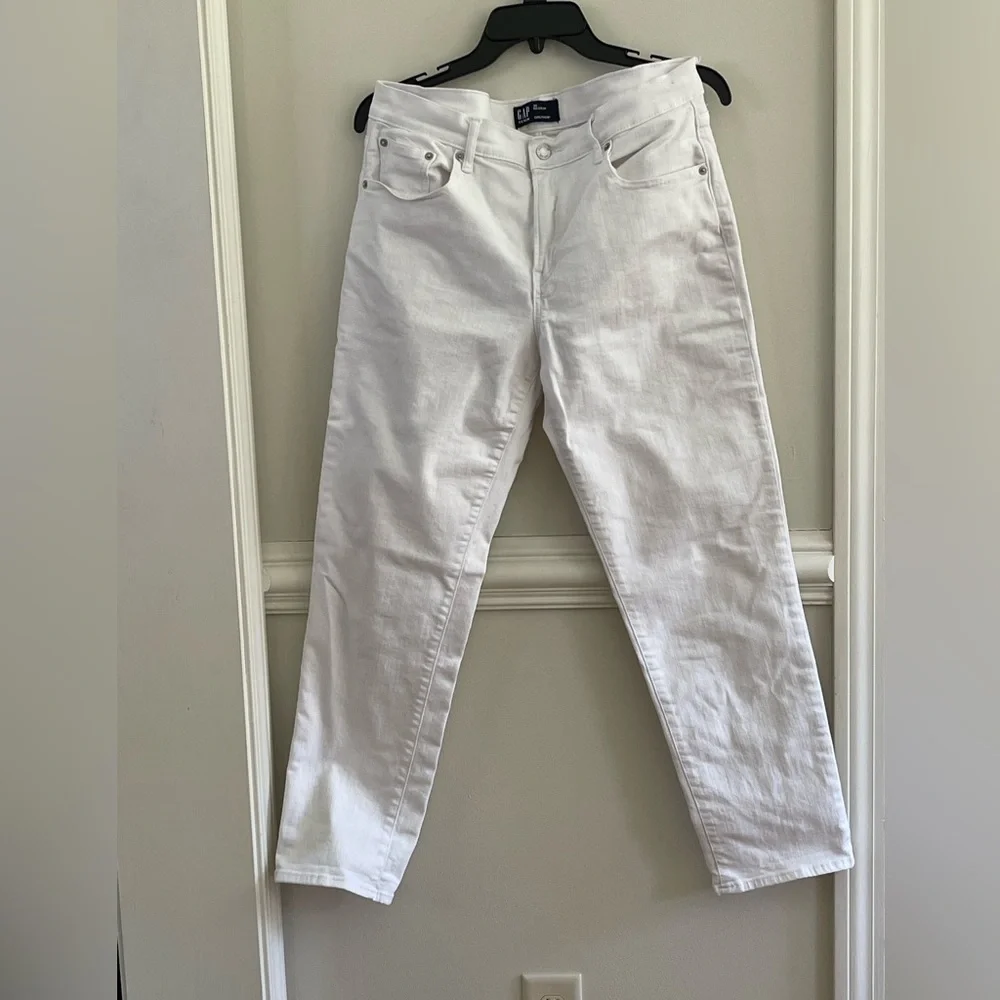 GAP Factory White Ankle & Cropped Jeans - Picture 2 of 7